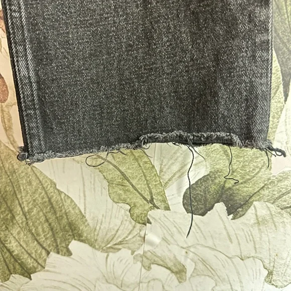 Abercrombie & Fitch “The Ankle Straight Ultra High Rise” Black Jeans EUC - Picture 6 of 7